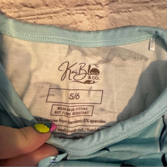 Kai Blue & Co Shark Pattern Bamboo Short Set - Picture 2 of 2